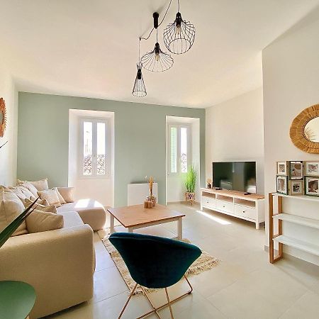 Montee Fleurie Apartment Ментона Екстериор снимка